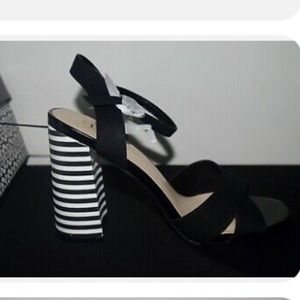 N by Nicole Miller Black Barbara Striped Heels